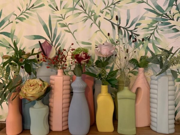 Foekje-Fleur-bottle-vase.png