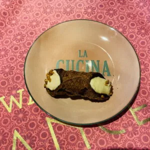 canolli tiramisu